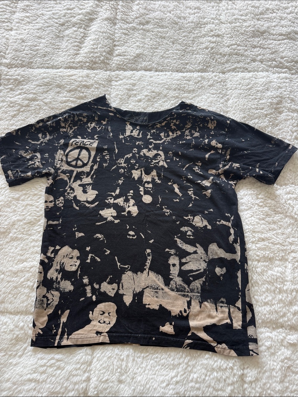 Vintage Woodstock Black Graphic Peace Print Tee